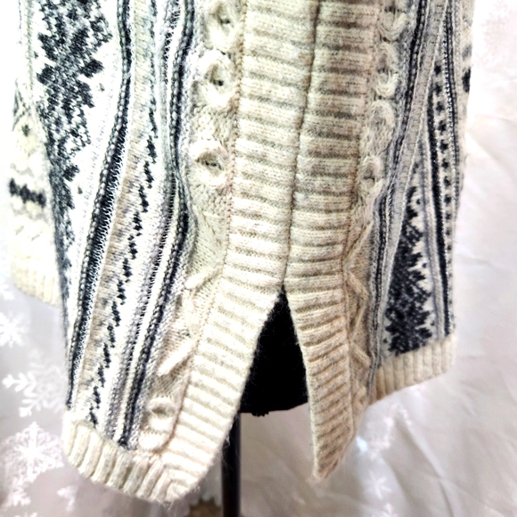 CABI Snowflake Holiday Cottagecore Knit Pullover Sweater (XS, fits big) - Picture 10 of 13